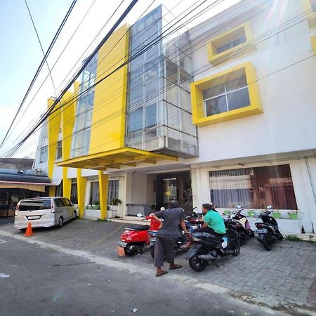 Hotel Bimo Sakti By San Giacarta Esterno foto